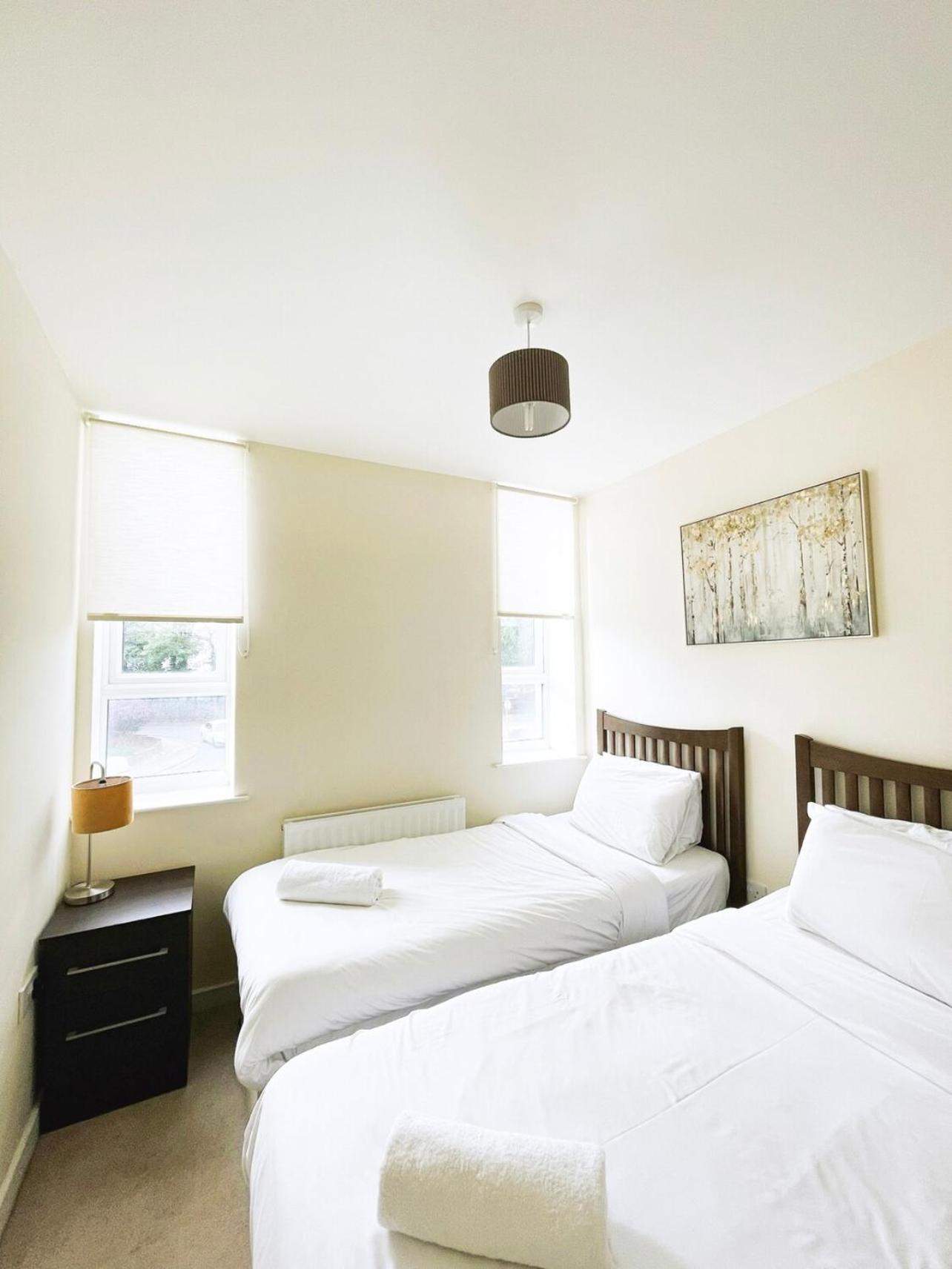 Maidstone Heights By Kasar Stays Exterior foto